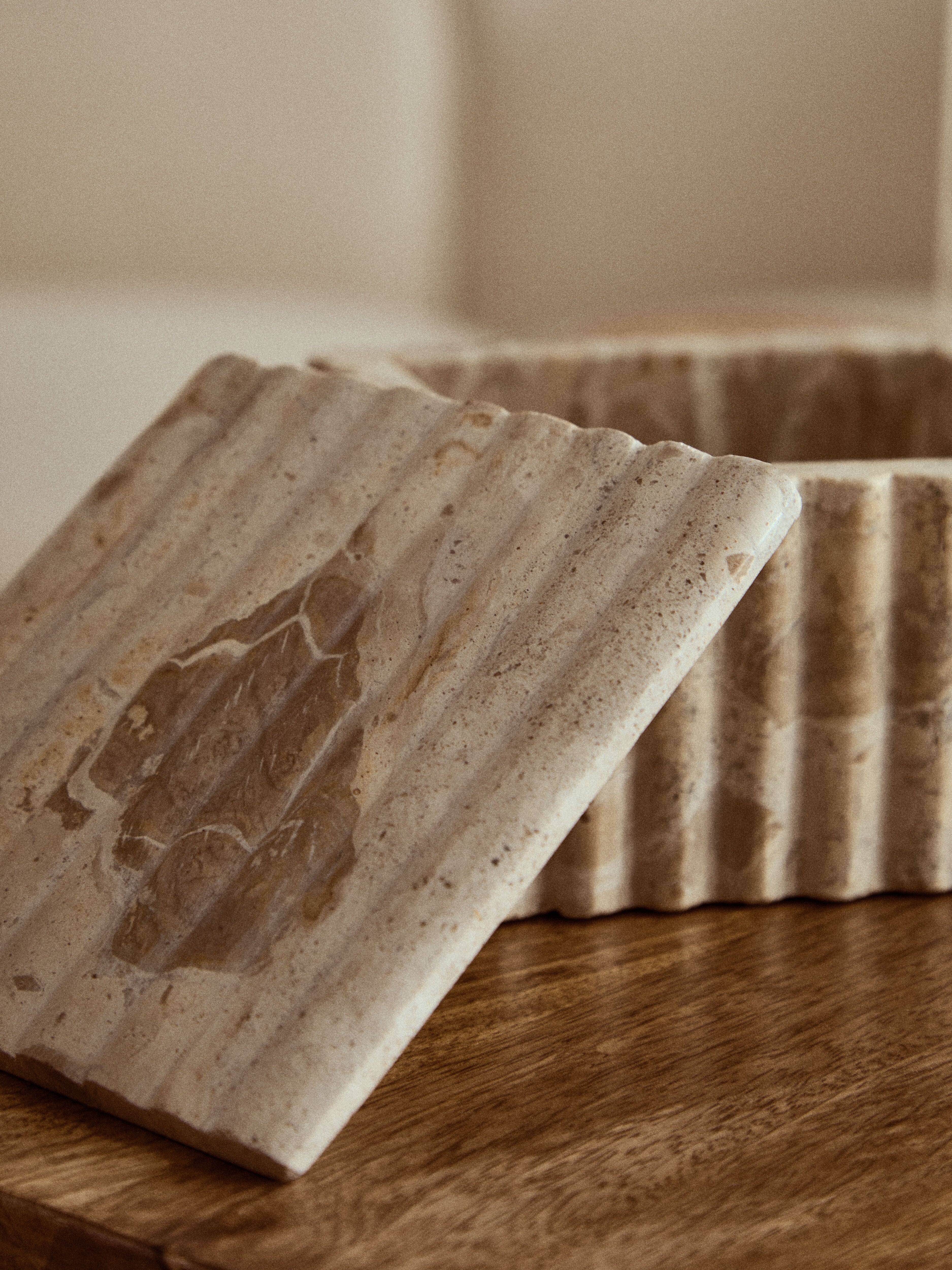 Como Square Chocolate Marble Box